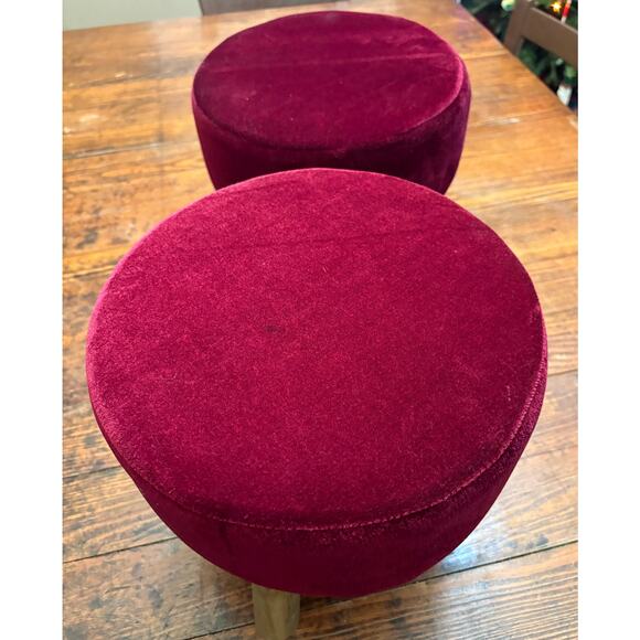 Pair of Matching Red Velvet Foot Stool With Wooden Legs 10.5” tall x 11.5”w - Picture 7 of 8
